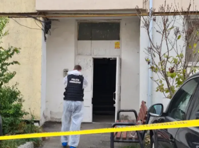 Caz halucinant! Un bărbat și-ar fi ținut tatăl mort în sufragerie săptămâni întregi pentru pensie