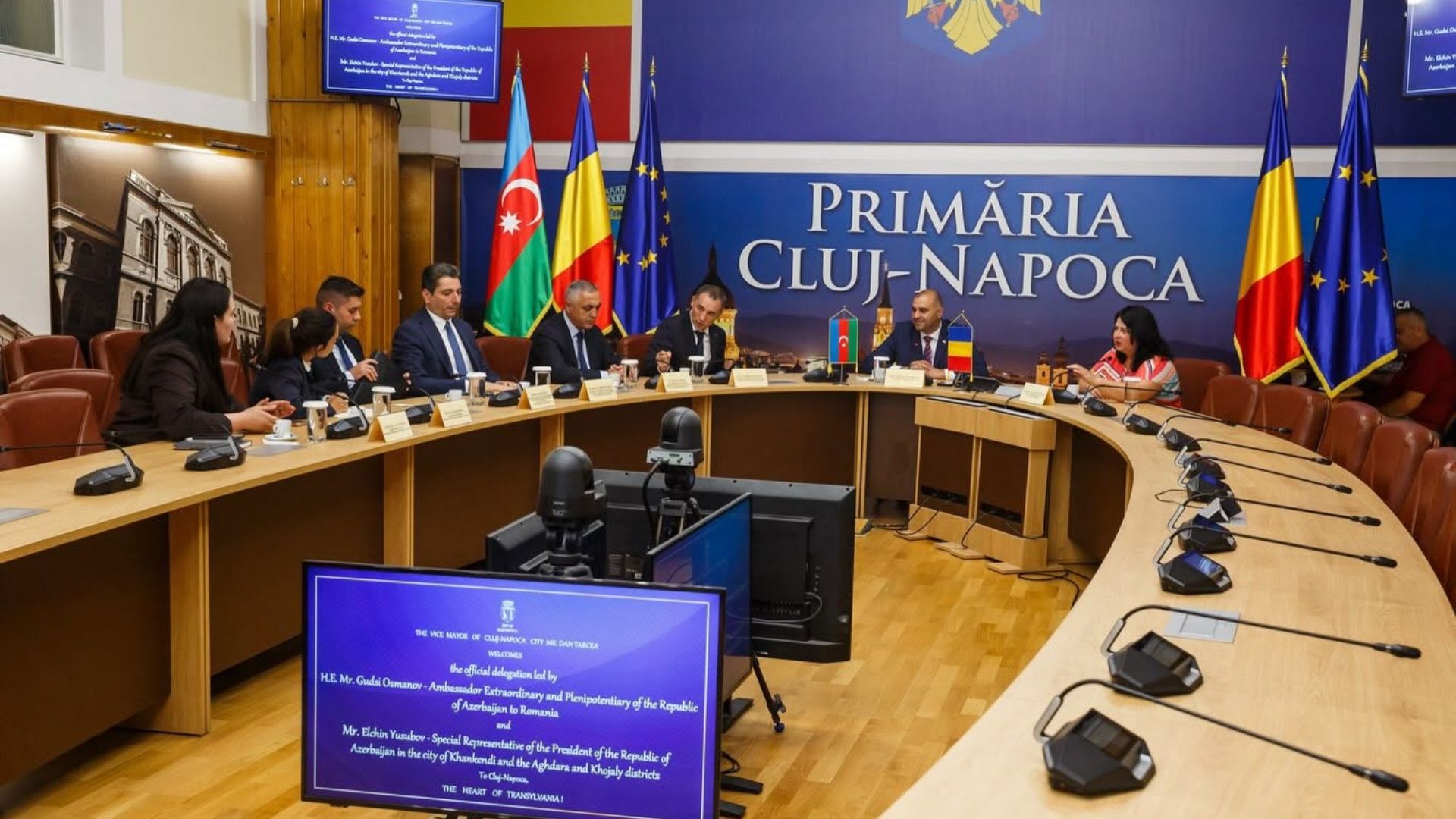 Cluj-Napoca, tot mai conectat la lumea internațională! Ambasadorii Republicii Moldova și Azerbaidjanului au venit la Primărie pentru discuții