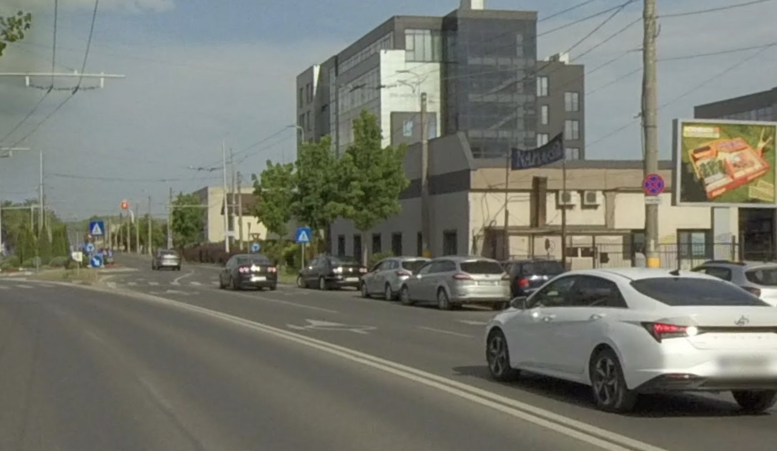 Revoltat după ce a aterizat din vacanță: ce a găsit pe străzile din Cluj-Napoca l-a scos din minți. „Românul poate lăsa mașina doar unde vrea el