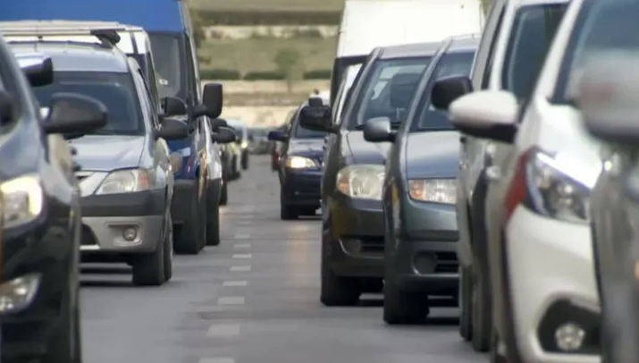 Schimbare majoră pentru cei care dau de permis! Actul pe care nu mai trebuie să-l aduci la ghișeu