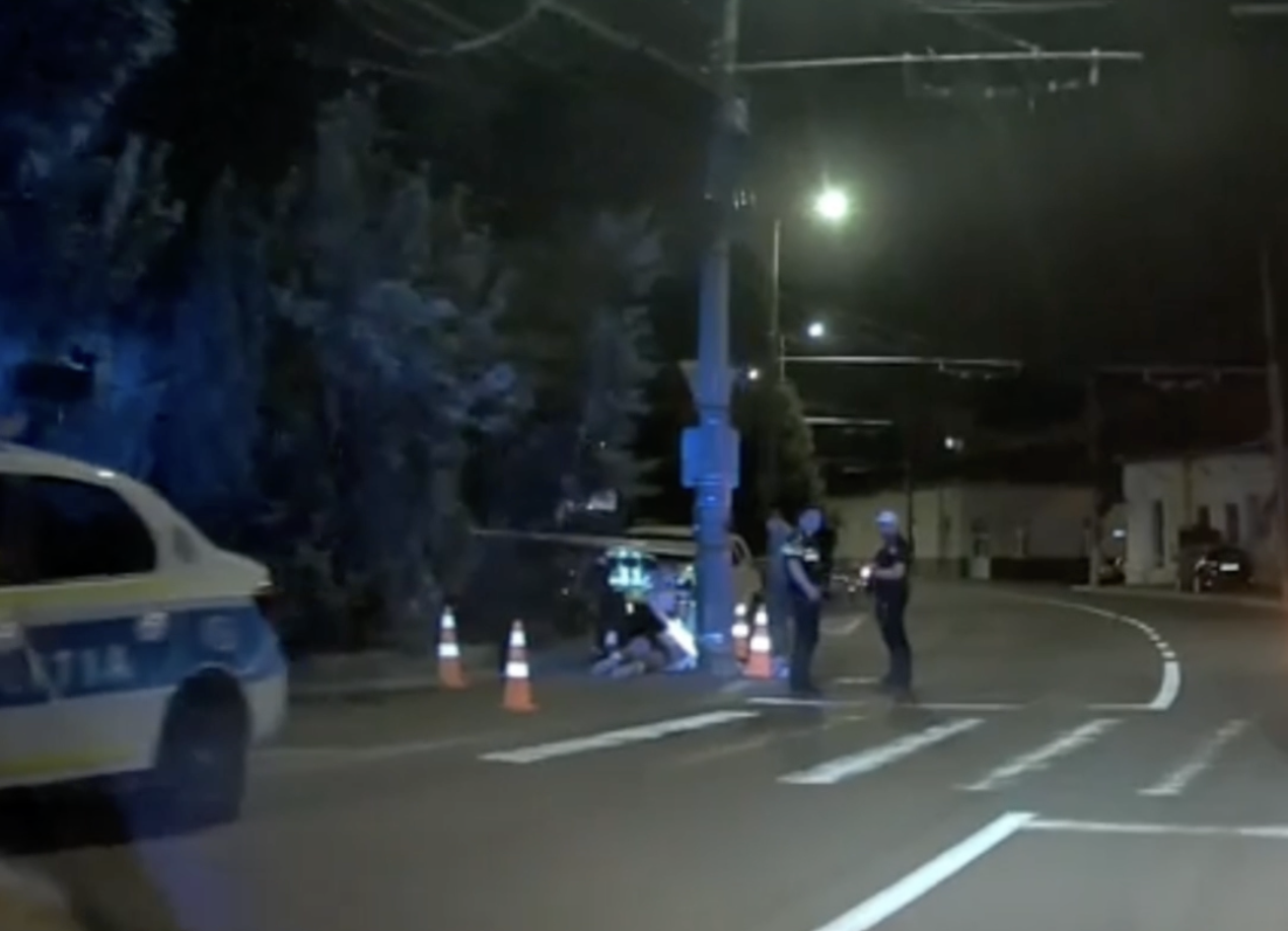 VIDEO Tragedie: Un tânăr a fost găsit mort pe o stradă din Cluj-Napoca. Medicii au încercat fără succes să îl resusciteze. Nu au mai putut face nimic!