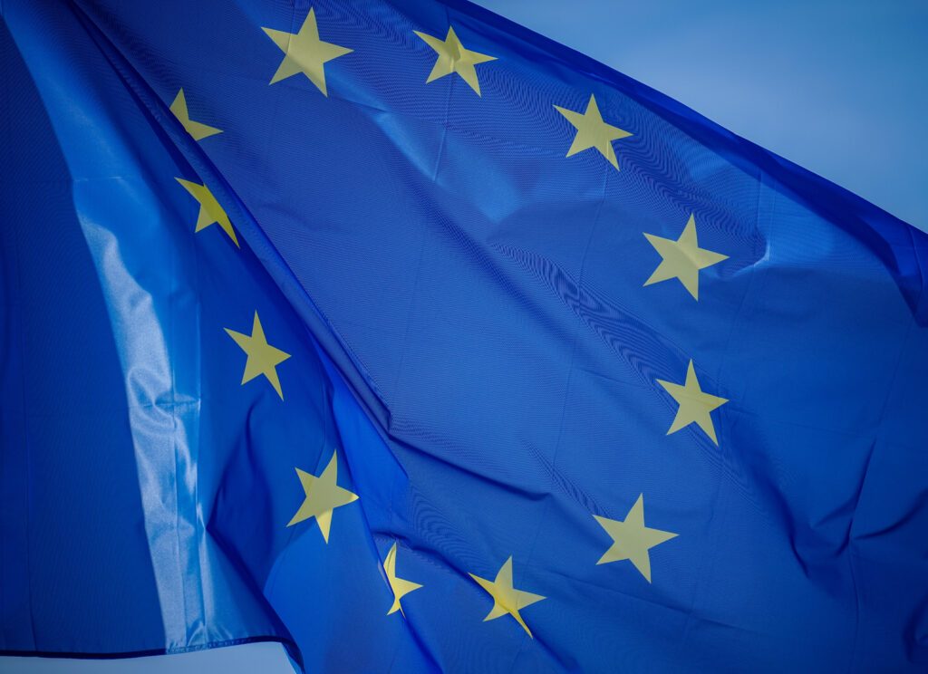 Bugetul UE pentru 2028-2034, redus cu 159 de miliarde de euro într-o nouă propunere. Statele membre, împărțite în două tabere