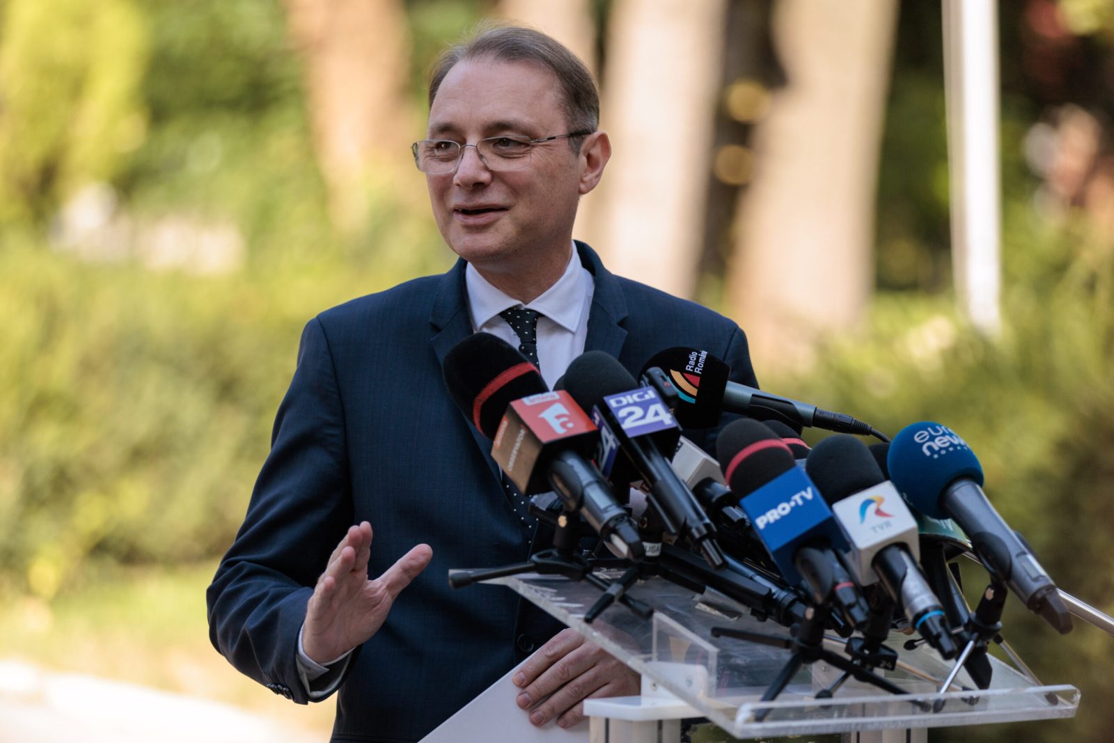 Calendarul învestirii Guvernului. Când și-a propus Luca Niculescu să vină în fața aleșilor