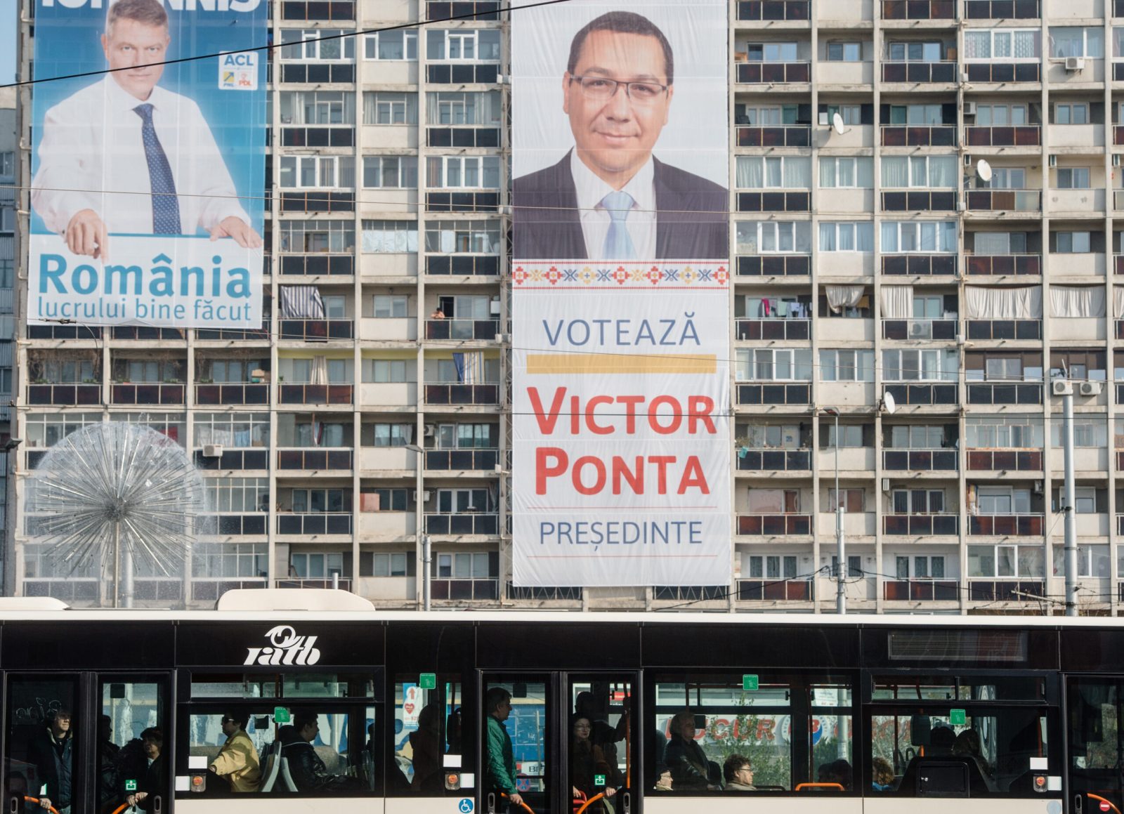 MEDIAFAX 35. 2014 – Puterea mediului online: Klaus Iohannis câștigă alegerile prezidențiale. Simona Halep atinge o nouă performanță